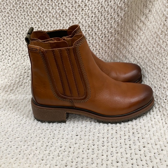 PIKOLINOS Shoes - Zip up leather boots